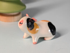 guinea pig figurine