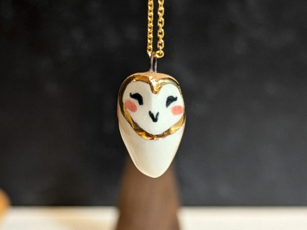 adorable barn owl pendant