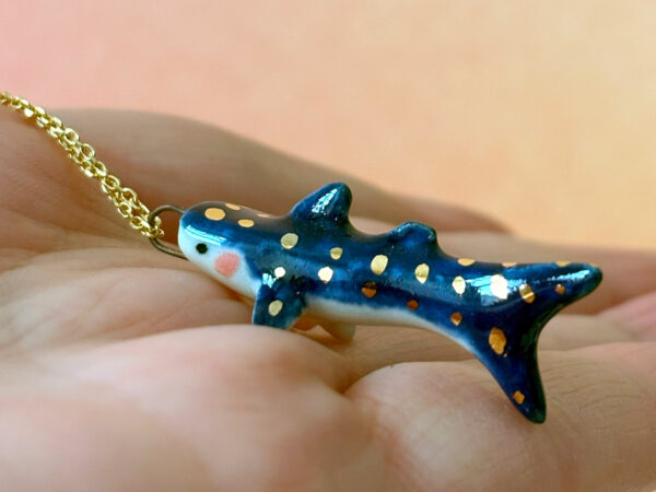 Pendentif Requin Baleine - Nuit étoilée – Image 4