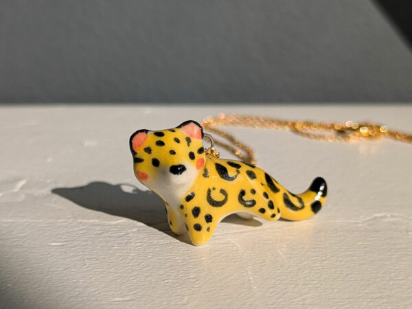 leopard pendant porcelain