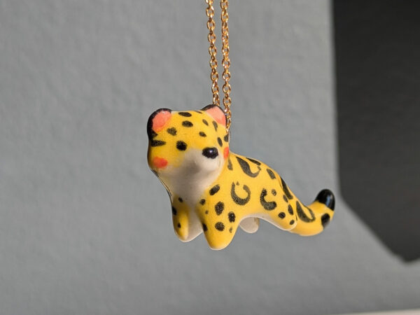 leopard pendant porcelain