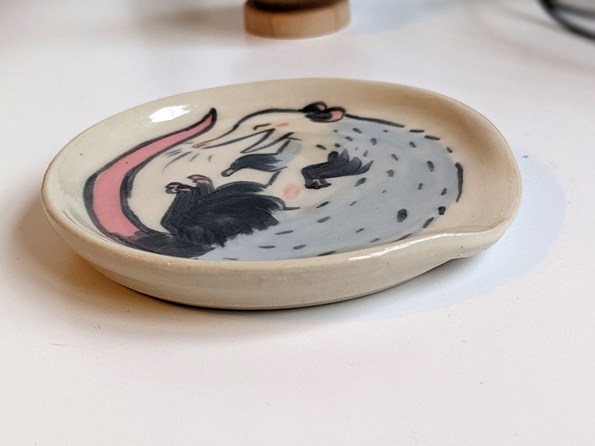 Porcelain Spoon Rest : Opossum - Kness