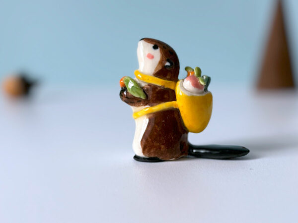 Figurine Porcelaine : Maman Castor a fait les courses – Image 11