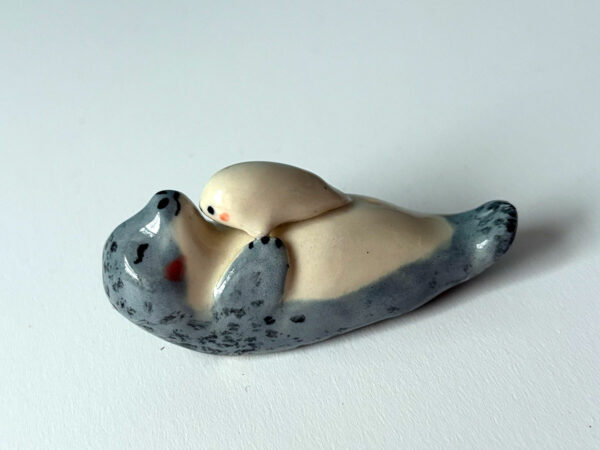 Porcelain Figurine - Seal Mom and Pup - Image 3