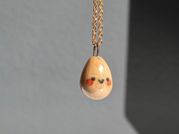 Pendant, cute egg