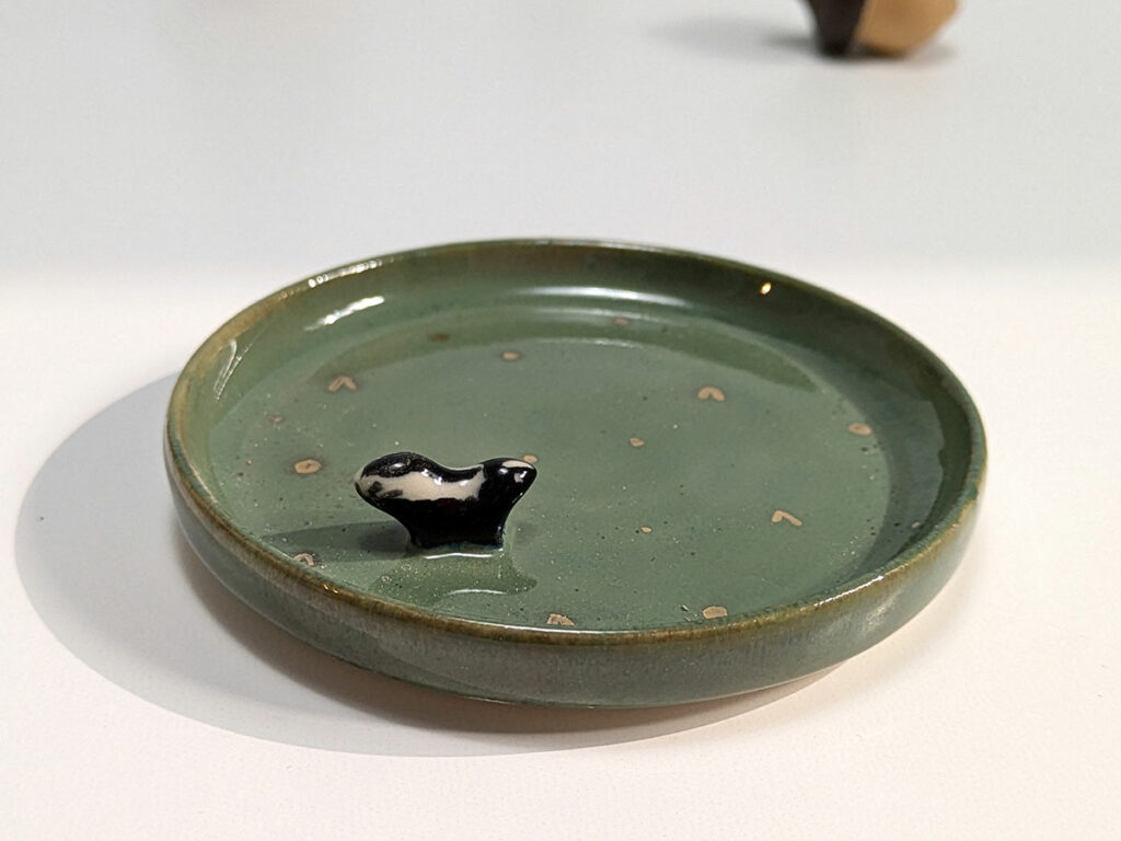 jewelry dish skunk