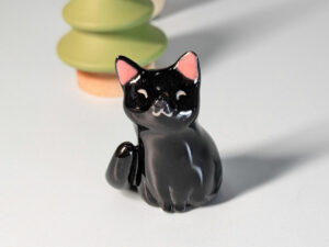 whiskers vase black cat