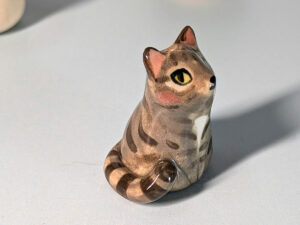 whiskers vase tabby cat