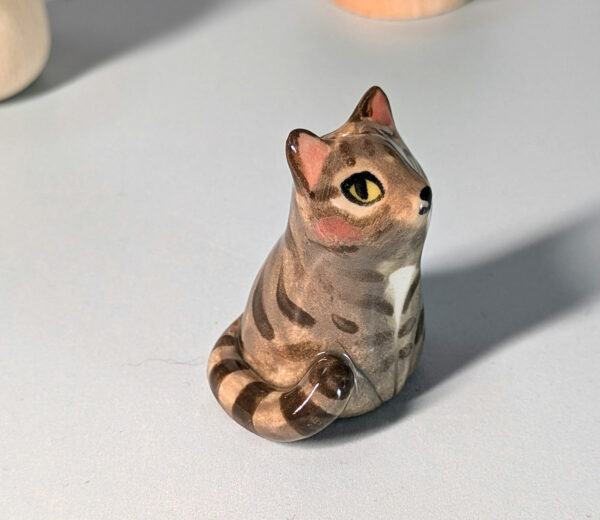 whiskers vase tabby cat