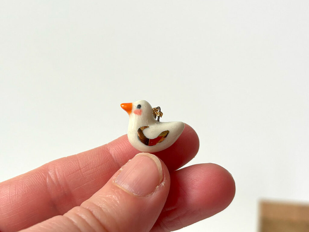 adorable duck pendant