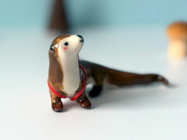 Figurine - Loutre Sac à Dos – Image 2