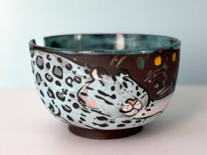 adorable yarn bowl with snow leopards