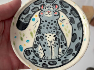 snow leopard spoon rest handmade in Canada by Kness Cute Pottery